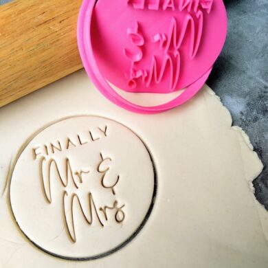 Finally Mr & Mrs - Wedding - Cookie Cutter and Fondant Stamp Embosser