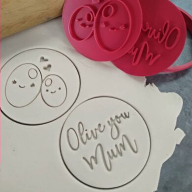 Olive you Mum - Mothers Day Cookie Cutter and Embosser Set`