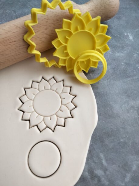 Sunflower Cookie Cutter and Fondant Embosser Stamp Set